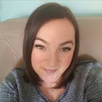 Lindsay Wainwright's Instagram, Twitter & Facebook