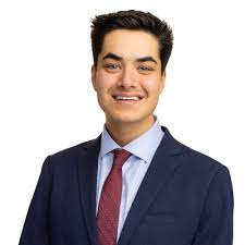 It was a pleasure to serve alongside my fellow iTU officers in organizing  our annual BIS Career Connection. As Vice President, I appreciate the  ability to support my fellow BIS students in