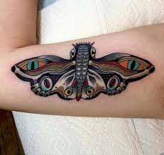 Einfach reinkommen, wunsch äußern und mit neuem tattoo das studio verlassen. Chicago S 10 Best Tattoo Shops