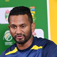 Dimuth karunaratne is a professional sri lankan cricketer. Sri Lanka Test Captain Arrested After Traffic Accident Sport