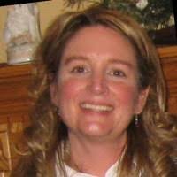 Julie Elm's Instagram, Twitter & Facebook