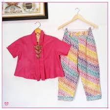 We did not find results for: 10 Ide Baju Kain Jarik Gendong Batik Busana Batik Selendang