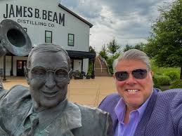 I had such a great time tonite at the @beamdistilling Backyard Luau in Fred  and Freddie Noe's backyard in Bardstown to kick off @nationalbourbonweek.  The food and cocktails were prepared by @