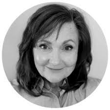 Lisa Pinkerton's Instagram, Twitter & Facebook