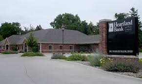 1625 commerce pkwy, bloomington, il 61704. Bloomington Oakland Avenue Heartland Bank And Trust Company