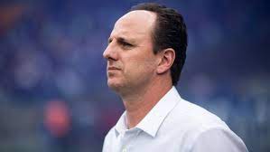 Hoje no quarto tira a zaga drops comentamos e opinamos sobre a demissão do rogério ceni! Cruzeiro Rogerio Ceni Nao Resiste A Crise No Vestiario E E Demitido