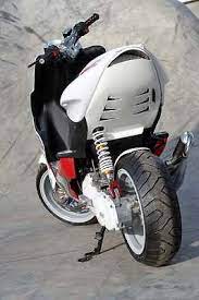 Daar was een witte met rode accenten aerox die dat ding erop had. Heckdurchgang Unterboden Heck Mtkt Verkleidung Weiss Fur Yamaha Aerox Mbk Nitro Ebay
