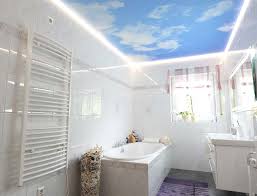 Wolkendecke Im Badezimmer Von Plameco Fotomotive An Der Decke