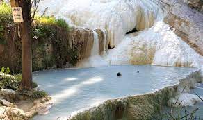 Ningún otro establecimiento está disponible en bagni di san filippo. Hot Springs In Tuscany Enjoy Natural Hot Springs Outdoors In Bagni San Filippo