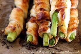 Feuilletes D Asperges Vertes Au Jambon Cru Recette Feuillete Asperge Verte Entree Asperge