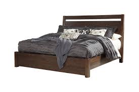 Starmore Queen Panel Bed