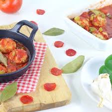 Recette Polpettes Cabillaud Et Chorizo A La Sauce Tomate Magazine Omnicuiseur Recette Recette Sauce Tomate Cuisine Et Boissons