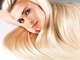Puoi anche usare una tinta senza ammoniaca. Come Scegliere La Tinta Bionda In Base All Eta