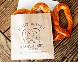 Pretzel Wedding Favor Bags We Tied The Knot Personalized Etsy Wedding Snacks Wedding Snack Bags Tie The Knot Wedding