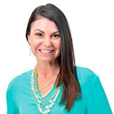 Carla Fink's Instagram, Twitter & Facebook