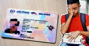 Tempoh lesen memandu sah iaitu lima tahun dan ini adalah sebab mengapa ia sangat sekiranya tempoh sah lesen memandu tamat, sila segera perbaharui lesen memandu, jangan biarkan anda tertangkap. Tak Bayar Ptptn Anda Mungkin Kena Sekat Perbaharui Lesen Memandu Cukai Jalan