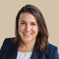 Erin Fordham's Instagram, Twitter & Facebook