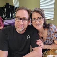 Is Jenny's dad Royal in the show?