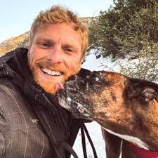 Mark Pippin's Instagram, Twitter & Facebook