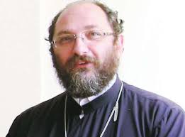 Părintele constantin necula a vorbit și despre familie, subliniind că nu trebuie să călcăm pe cadavrele celor dinaintea noastră ca să fim cineva important pentru lume, iar cei ce acuză biserica pentru că apără familia, să nu uite ce înaintași a avut aceasta, potrivit tribuna.ro. Pr Constantin Necula Dragostea FaÈ›Äƒ De Omul BÄƒutor Incepe In Momentul Cand Il AjuÈ›i SÄƒ È™i VadÄƒ CÄƒderea Dependenta Org