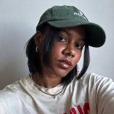 Fiona Wilcox's Instagram, Twitter & Facebook