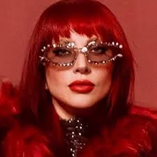 Brenda Pires (@p_bre3nda)