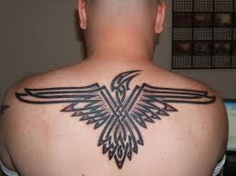 Plus, your back piece tattoo can be one small and simple drawing, an awesome big and intricate concept, or a breathtaking image or collage of art that takes up the full back. 9 Tribal Back Tattoos For Men With Best Designs And Ideas Styles At Life