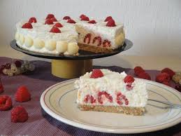 Cheesecake cioccolato bianco e lamponi. Arcobaleno Di Zucchero Cheesecake Ai Lamponi Con Cocco E Cioccolato Bianco