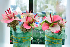 Pada banyak tanaman, bunga adalah bagian yang paling berwarna. 7 Tanaman Dalam Pot Yang Mudah Dirawat