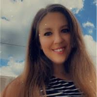 Alisa Peters's Instagram, Twitter & Facebook