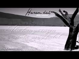 Kembang kempis dadaku merangkai butiran cinta. Haramkah Melly Goeslow Ost Ketika Cinta Bertasbih Mv Lirik Youtube