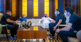 وأعلن شوبير، خلال برنامجه الإذاعي على راديو أون سبورت إف إم، أن مدة عقد كارتيرون مع التعاون تبلغ موسمين، معلنا التحدي أنه لن يكمل. Ø§Ù„ØªØ¹Ø§ÙˆÙ† Ø§Ù„Ø³Ø¹ÙˆØ¯Ù‰ ÙŠØ³ØªÙ‚Ø¨Ù„ ÙƒØ§Ø±ØªÙŠØ±ÙˆÙ† Ø¨Ø§Ù„ÙˆØ±ÙˆØ¯ ÙÙ‰ Ù‚Ø·Ø± ØµÙˆØ± Ø§Ù„ÙŠÙˆÙ… Ø§Ù„Ø³Ø§Ø¨Ø¹