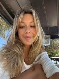 Looking for roomies/a room