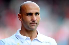 Favre's voice on the pitch. Favre Rucktritt Bei Gladbach U23 Coach Schubert Ubernimmt Vorubergehend Fussball Stuttgarter Zeitung