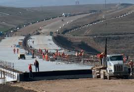 În prezent lucrările sunt sistate pe aproximativ 80% din lungimea autostrăzii. Autostrada Sebes Turda Lotul Trei Finalizat Dcnews