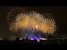 London New Year S Fireworks 2012 2013 Full Hd 1080p Youtube New Year Fireworks Fireworks New Year London