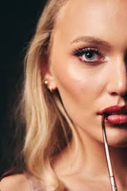 Welp... Effortless Editorial was a success if I do say so! Edited with  Luminar Neo Photographer: Daryl Wilkerson (@rylworldphotography) Model:  Khalyah Adams (@small.world_big.beauty1 & cupcake4u83) Hair: Haley Nieves  (@hm.hmua) MUA: Ayesha Brown (@