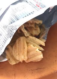 スナックのやけ食いをやめるには ポテチ中毒の私が1ヶ月お菓子断ちしたら スナック食べられなくなったので報告する ことそこ ことばの海の底を歩け フリーランス編