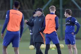 ضمن الاسبوع الاول من منافسات الدوري الانكليزي الممتاز حقق نادي ايفرتون فوزا صعبا خارج قواعده على توتنهام هوتسبير بهدف. Ø£Ù†Ø´ÙŠÙ„ÙˆØªÙŠ Ù„Ø§Ø¹Ø¨Ùˆ Ø¥ÙŠÙØ±ØªÙˆÙ† Ø¹Ù„ÙŠÙ‡Ù… Ø§Ø®ØªØ¨Ø§Ø± Ø£Ù†ÙØ³Ù‡Ù… Ø£Ù…Ø§Ù… Ø£ÙØ¶Ù„ Ø§Ù„ÙØ±Ù‚ Ø§Ù„ØªÙŠØ§Ø± Ø§Ù„Ø§Ø®Ø¶Ø±