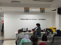 Lawatan dr subra ke klinik kesihatan baru di jalan. Taking Blood In Klinik Kesihatan Kuala Lumpur