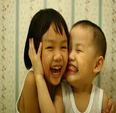 Practical Comparable Data Collection for Low-Resource Languages via Images