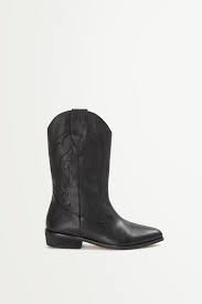 Sinopsis un bulgăre de humă. Embroidered Santiag Boots Suncoo