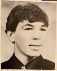 Remembering Jeff Simmonds In 1964-1965 I had the pleasure of first meeting  Jeff as we were both members of the USU GE College Bowl team. He had such a  comprehensive mastery of