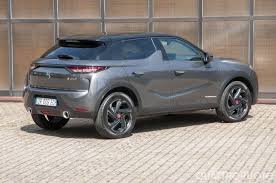 Sul Numero Di Giugno Prova E Opinioni La Prova Della Ds 3 Crossback Puretech 155 Quattroruote It Bmw X5 Suv Porte A Scomparsa