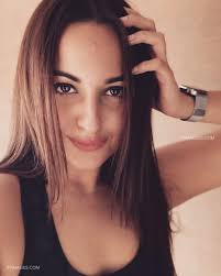 115 Sonakshi Sinha Beautiful Hd Photos Mobile Wallpapers Hd Android Iphone 1080p 1080x1349 2021 Sonakshi sinha is one of the most beautiful, bold and talented actresses of our time.