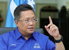 Menjelaskan senarai nama calon itu, bung moktar berkata, hanya dua 'muka lama' yang bertanding dalam pilihan raya negeri (prn). Rahman Dahlan Chides Warisan S Azis For Not Looking After Sabah S Interest Despite Holding Cabinet Post Mykmu Net