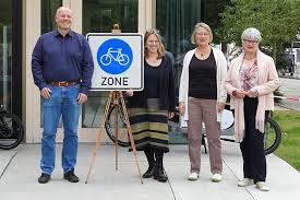 Pressestelle Des Senats Das Rad Geniesst Vorrang Erste Fahrradzone Deutschlands In Der Bremer Neustadt