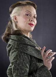 How powerful is narcissa malfoy? Narcissa Malfoy Harry Potter Wiki Fandom