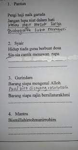 Gurindam adalah sebuah karya sastra kuno dalam bentuk puisi yang terdiri dari dua baris kalimat yang memiliki rima atau sajak yang sama. Pantun Syair Gurindam 5 Contoh Puisi Rakyat Cikimm Com