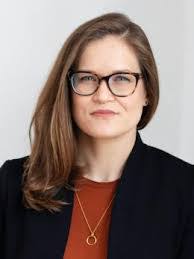 Amy Oberlin's Instagram, Twitter & Facebook